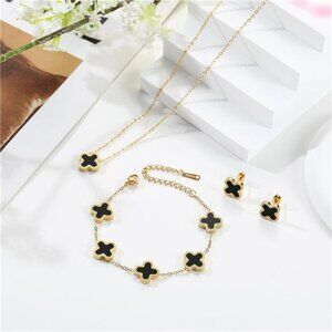 Lucky Clover Jewelry Set | 18K Gold Plated Necklace, Bracelet & Earrings.